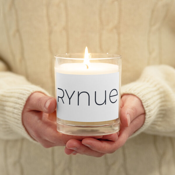 Rynue soy wax candle in glass