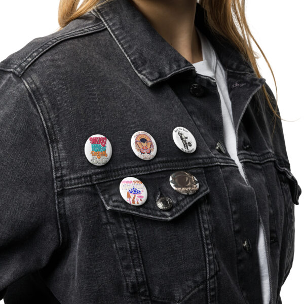 Set of pin buttons